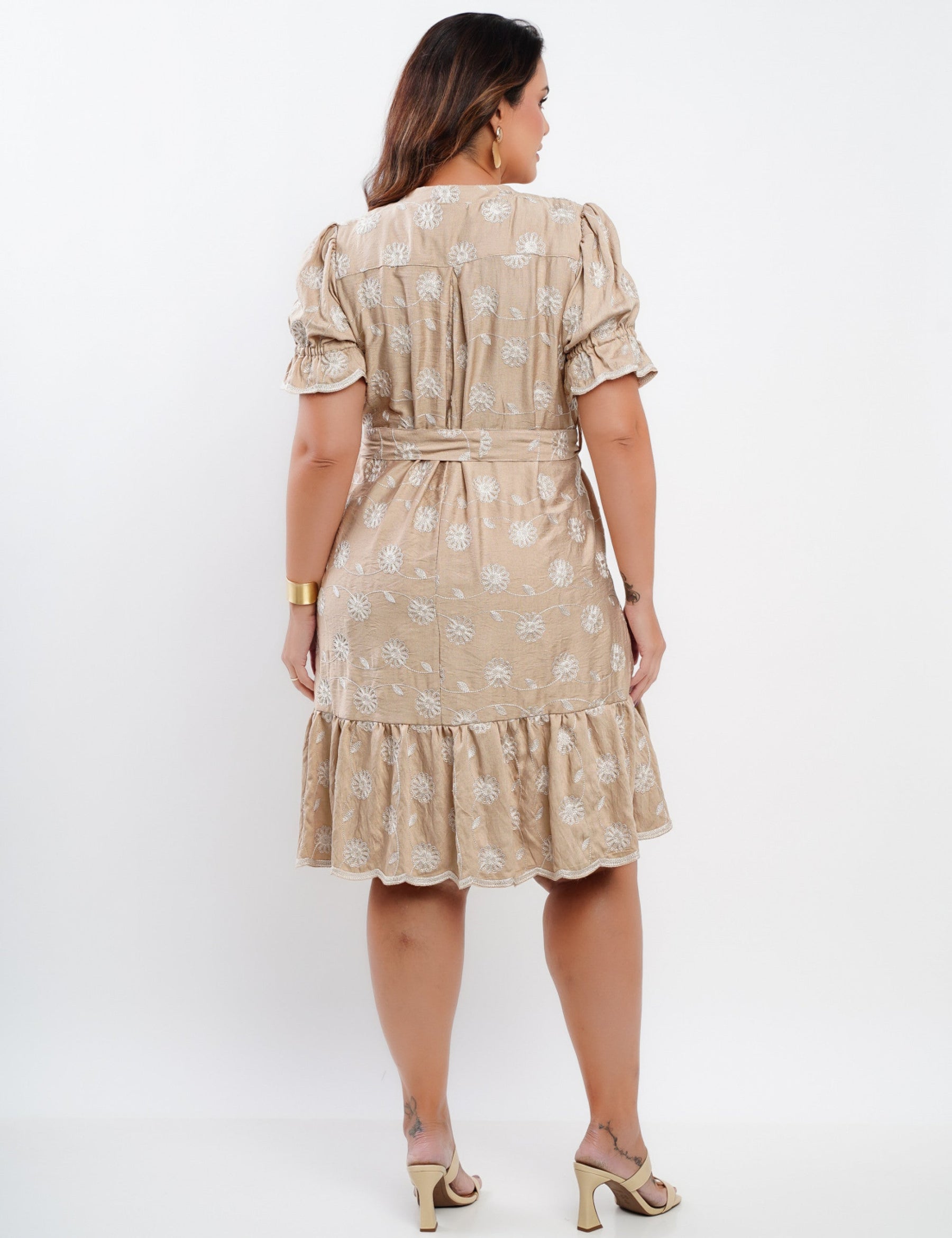 Vestido Curto Poliviscose Com Bordado