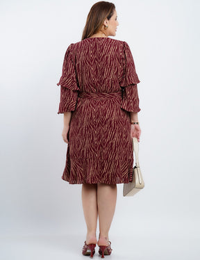 Vestido Curto Crepe Com Babado