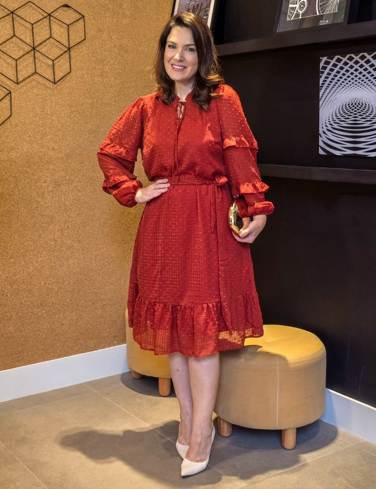 Vestido Curto Chiffon Poá Com Babadinho