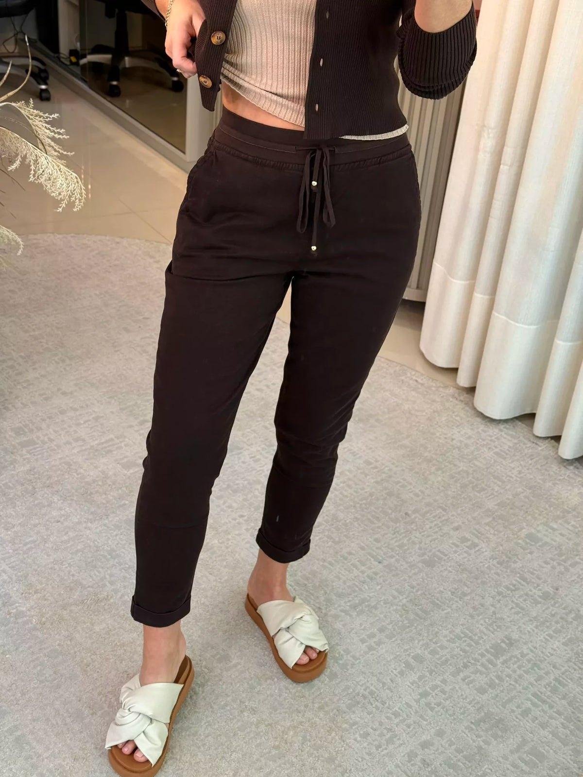 Calça De Sarja Com Cordão